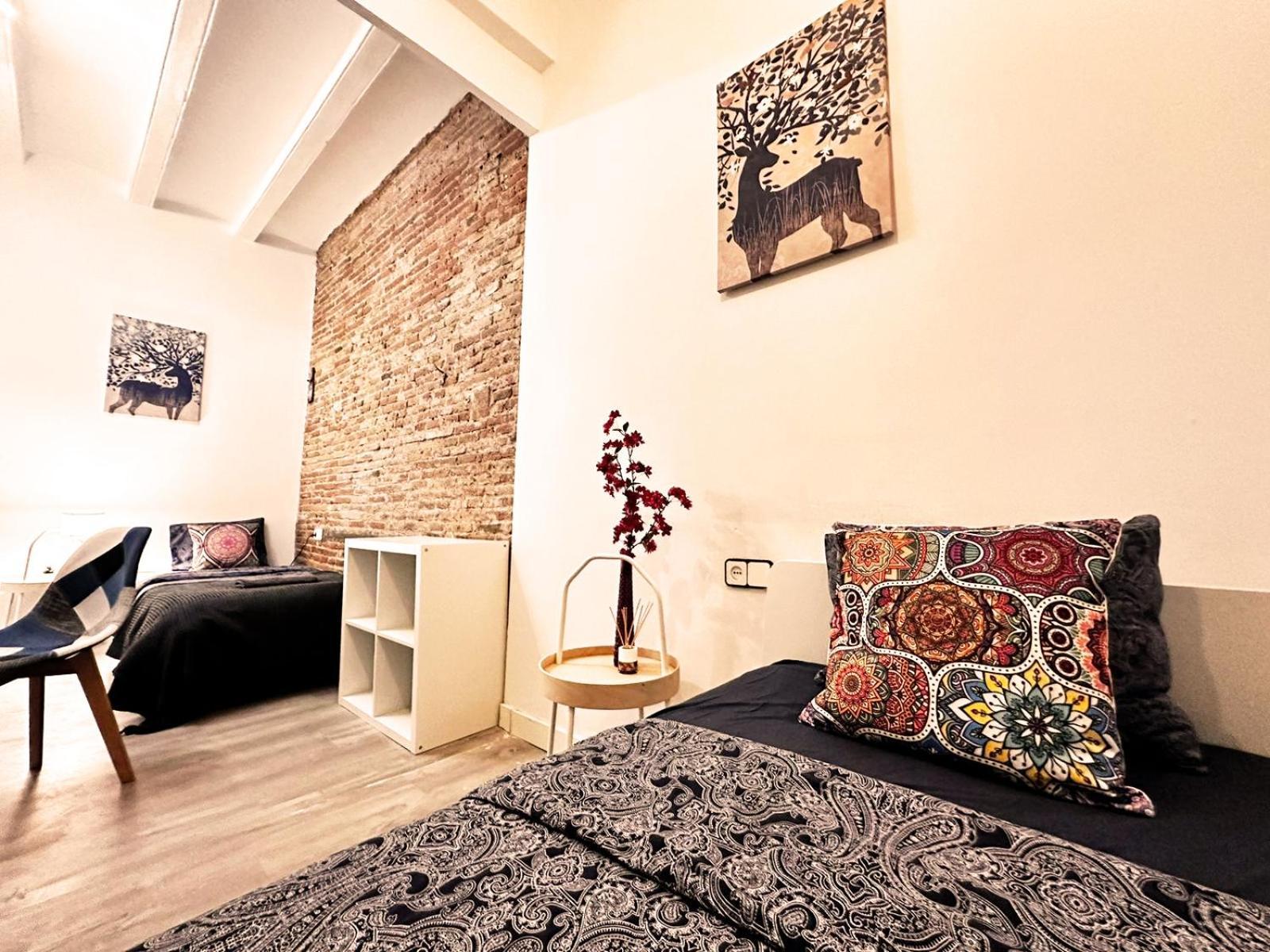 Centric Rooms In Барселона Экстерьер фото